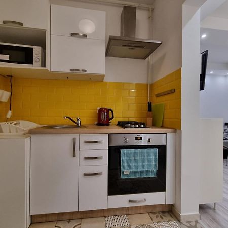 Cozy Family Apartment In Boedapest Buitenkant foto